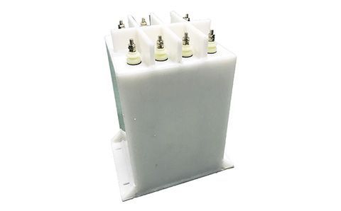 什么情況會引起補償電容器發生過電流？